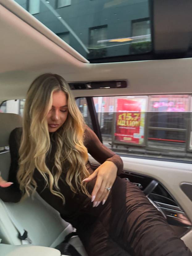 FOTO Jutta je čudo! Evo kako izgleda kad iz kombinezona uskoči u bikini. I tada dominira