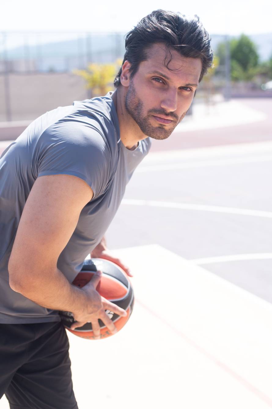 Sport ga je snažno oblikovao: Petar je 'Gospodin Savršeni' na terenu, ali  i izvan njega...