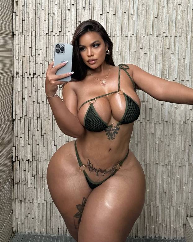 FOTO Prebujna za Disneyland. Opet! Gracie zakukala: 'Ljudi su bili šokirani mojim tijelom...'