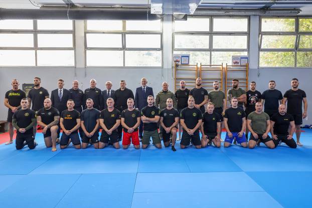 Zagreb: Ogledni trening Mirka Filipovića s pripadnicima specijalne i interventne policije