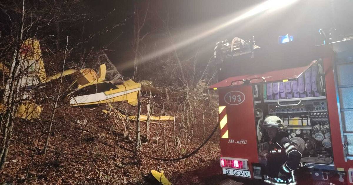 An experienced pilot on the reasons for the plane crash: ‘They flew into the fog, and here is the plane’s black spot’