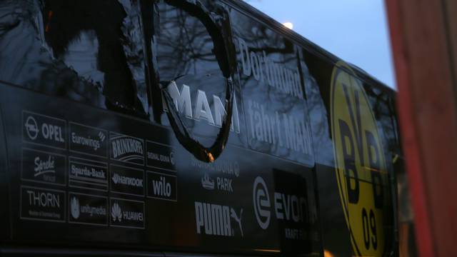 Explosions near bus carrying Borussia Dortmund squad