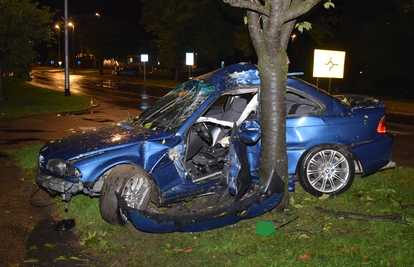Pijani tinejdžer u Čakovcu zabio se BMW-om u stablo, u bolnici završila i maloljetna djevojka