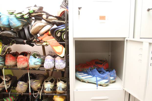 Vojni?: Tuga u NK Vojni? 95 nakon pogibije Nikole Pokriva?a