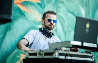 DJ koji svaku svadbu i proslavu pretvara u party godine – evo zašto odabrati baš Romana R