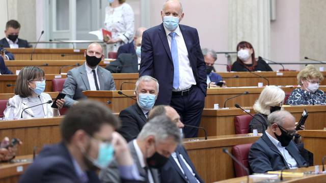 Bačić: Ni polovica oporbe nije glasala za Đurđević u Saboru