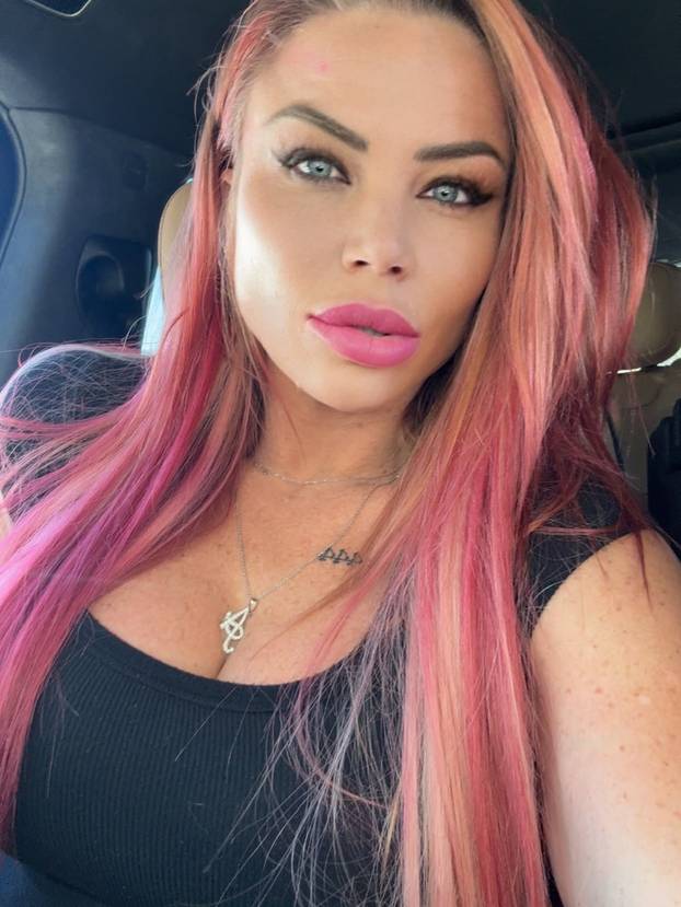 FOTO Najseksi medicinska sestra Instagrama promijenila karijeru: Evo čime se danas bavi