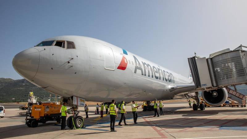 Paraliza proračuna u SAD-u: Otkazano tisuće letova, paraliza proračuna sve je pogoršala