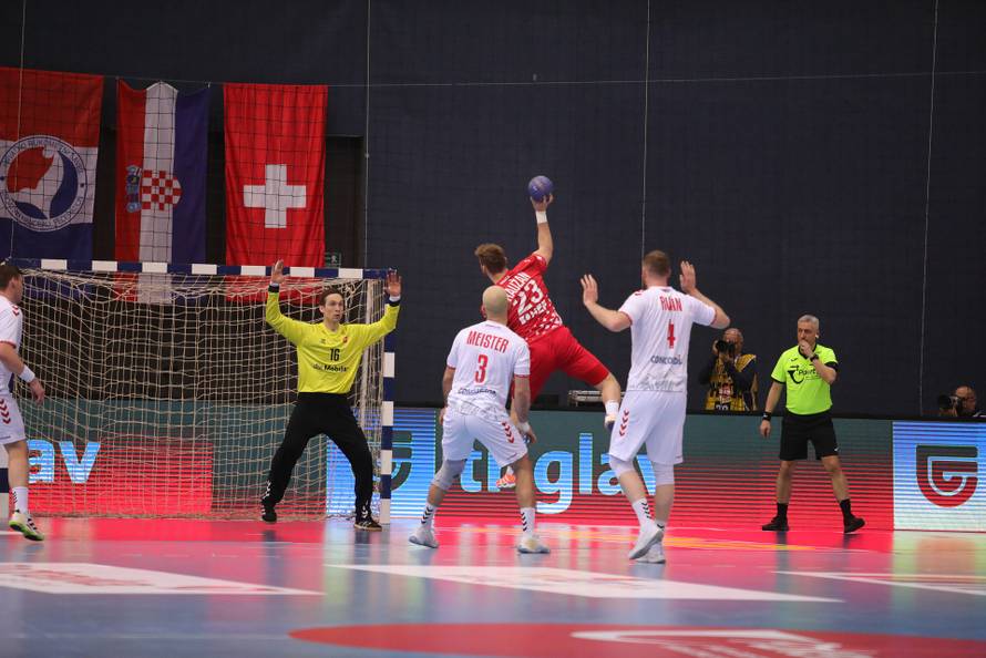 Osijek: Prijateljska utakmica između Hrvatske i Švicarske