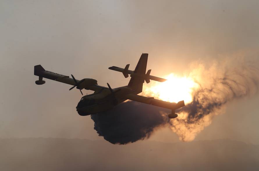 Piloti kanadera: Ovo je majka svih požara, to još nismo vidjeli