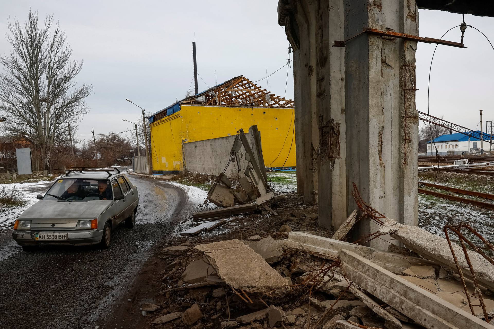 Local residens, who refuse to be evacuated, continue to live in the town of Pokrovsk, near a front line in Donetsk region