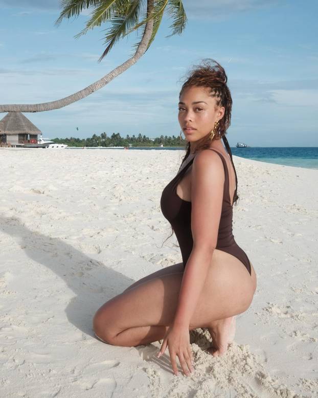 FOTO Djevojka NBA zvijezde na utakmici otkrila previše. Ili ne?