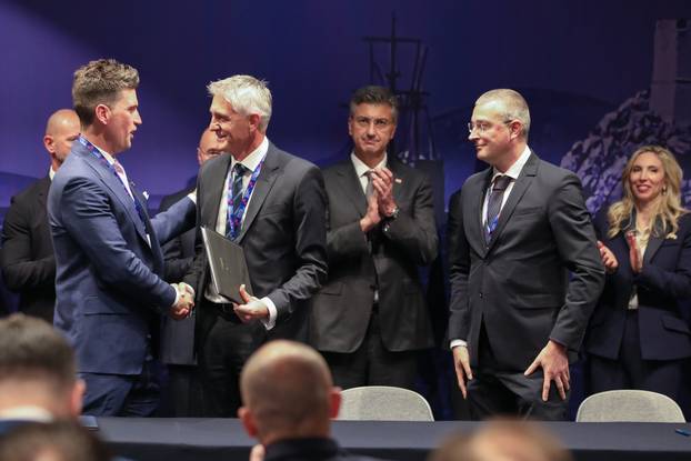 Dubrovnik: U sklopu Inicijative triju mora potpisan sporazum u području energetike, prometa, tehnologije, financija i porezne politike