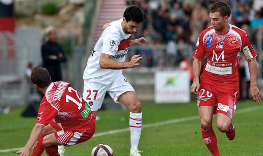 PSG zadržao vrh slavljem kod Ajaccia, hat-trick Gameira