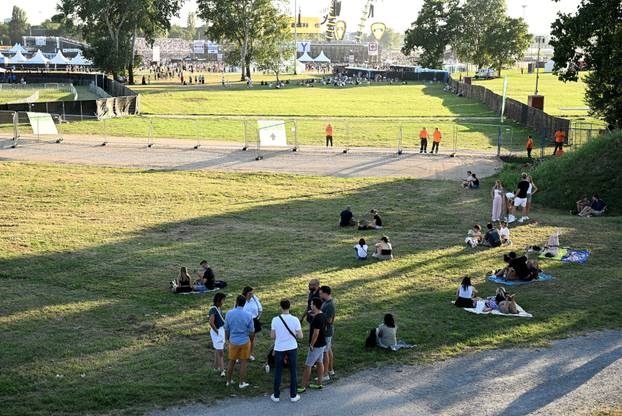 Zagreb: Iščekivanje koncerta Eda Sheerana kod Mosta slobode