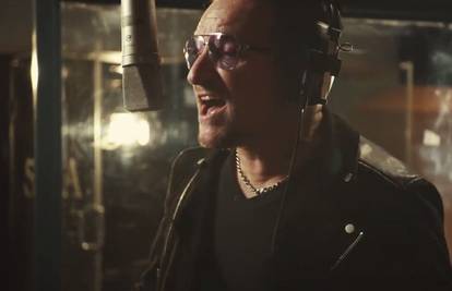 Grupa U2 objavila novi spot za pjesmu 'Song For Someone'