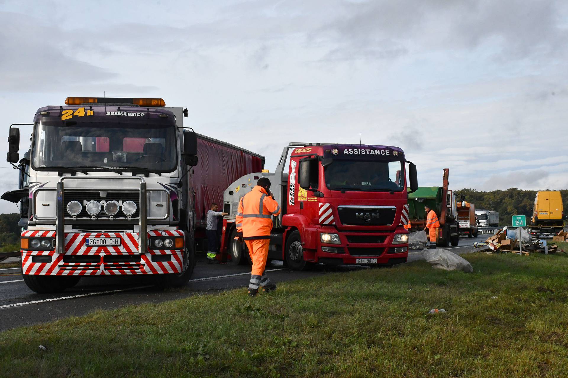 Policija objavila detalje užasa na A3. Neslužbeno doznajemo da je vozač migranata u bijegu!