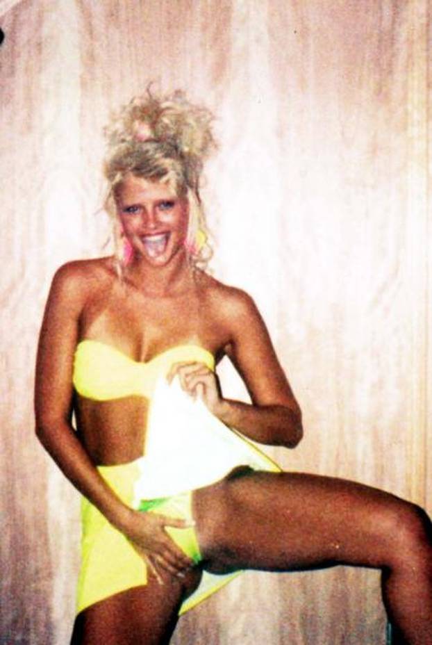 Anna Nicole Smith dies aged 39