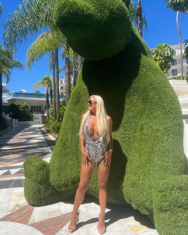 Imala je toliko kilograma da ju je zaručnik ostavio: Zainatila se i postala miss Velike Britanije