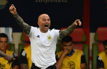 Hoću svoje pare! Sampaoli od Čileanaca potražuje milijune