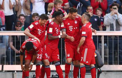 Muka na Allianz Areni: Bayern s igračem više jedva do slavlja