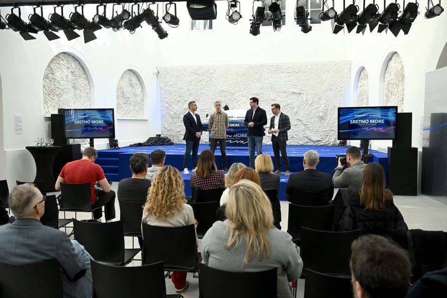 Zagreb: IRB, Telemach i DIH Innovamare predstavili plovilo koje će čistiti Jadransko more