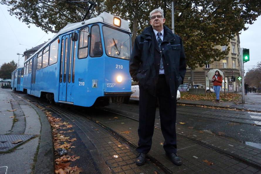 Nije se bojao: Kolegu i putnike spasio od nasilnika u tramvaju