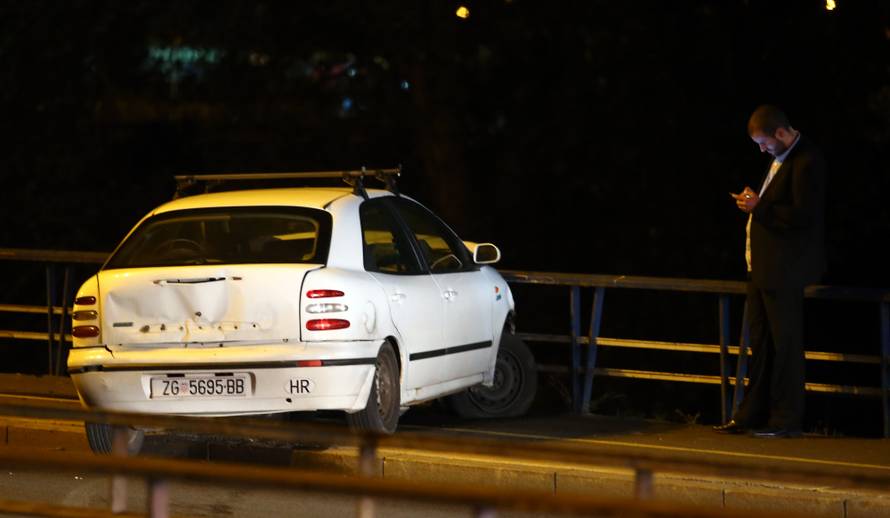 Zagreb: Sudarili se auti na mostu, ozlijeđen jedan čovjek