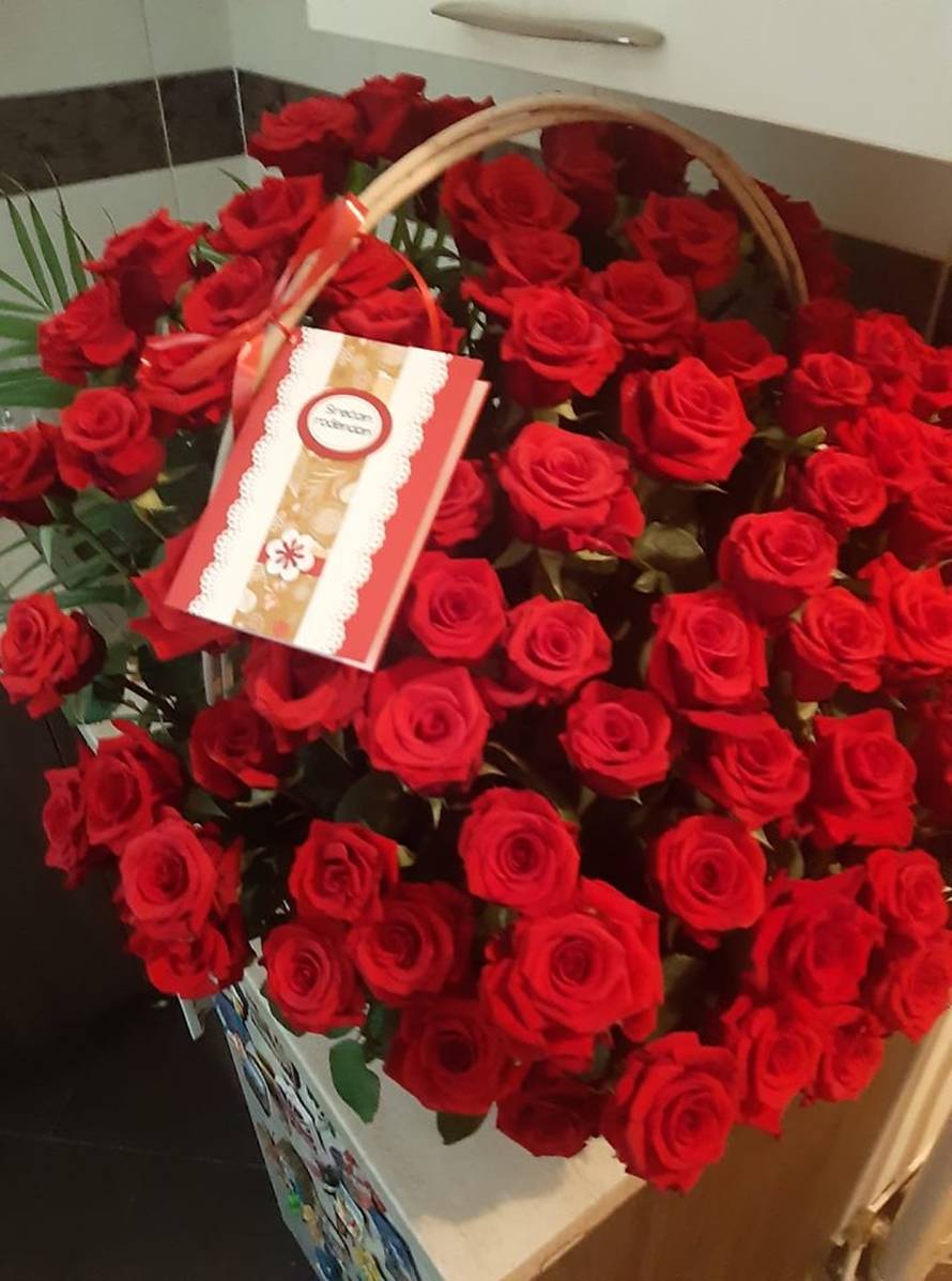 Rođendan na hitnoj: 'Bolno je. Našli su mi bubrežni kamenac'