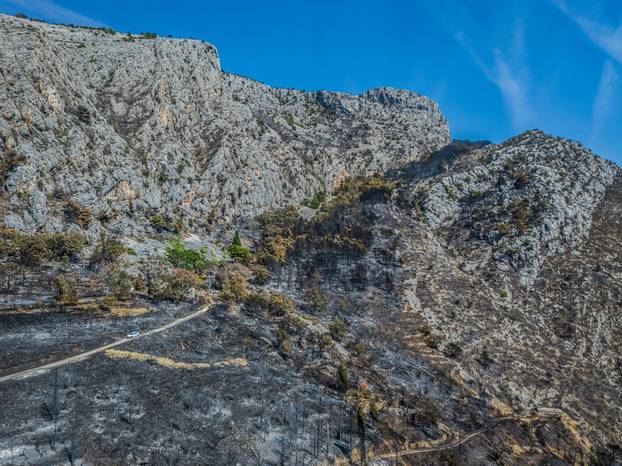 Omiš Borak:  Posljedice požara u mjestu Borak iznad Omiša