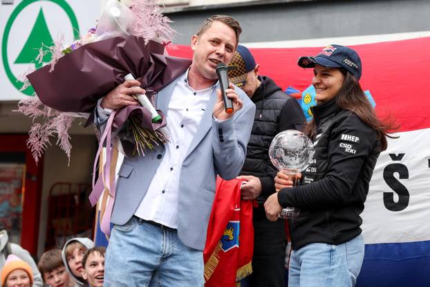 Zagreb: Doček najbolje svjetske slalomašice Zrinke Ljutić u njezinom kvartu Sloboštini