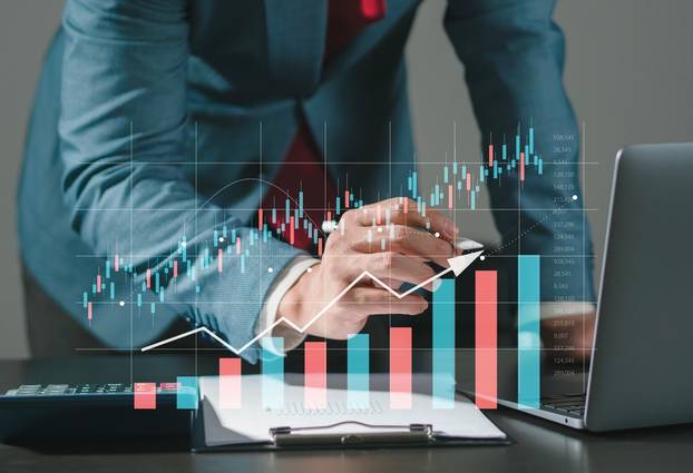 Businessman,Drawing,Virtual,Technical,Graph,And,Chart,For,Analysis,Stock