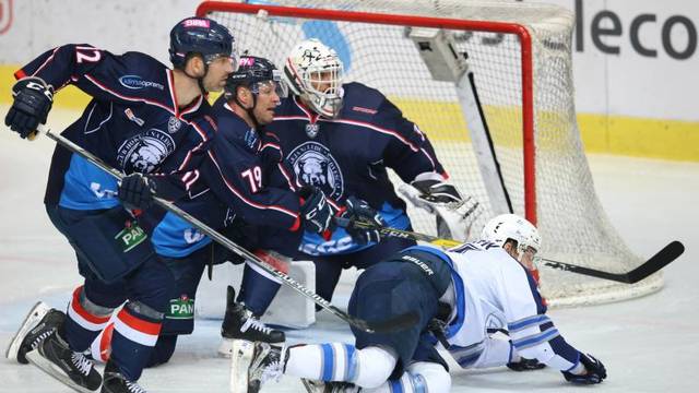 KHL Medvescak - Neftekhimik