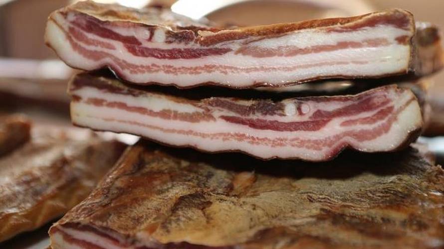 Da lakše prestanu jesti meso razvio flaster s okusom slanine