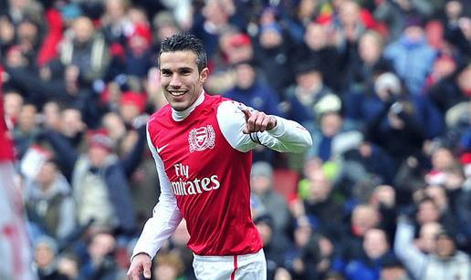 Arsenal razbio Blackburn sa 7 komada, hat-trick Van Persieja