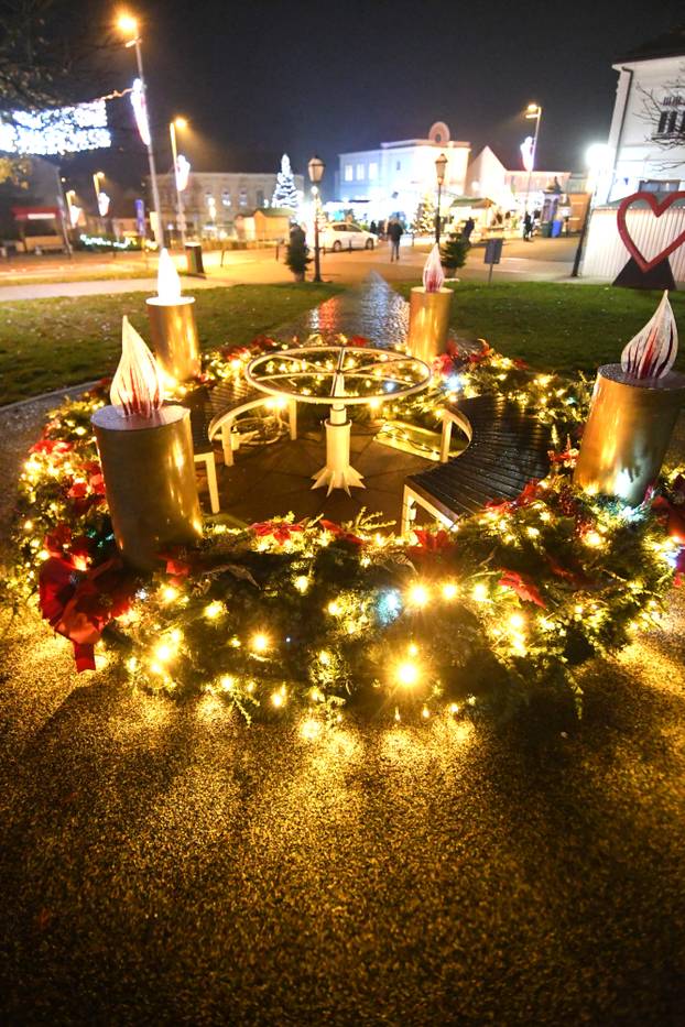 Otvoren Advent u Križevcima