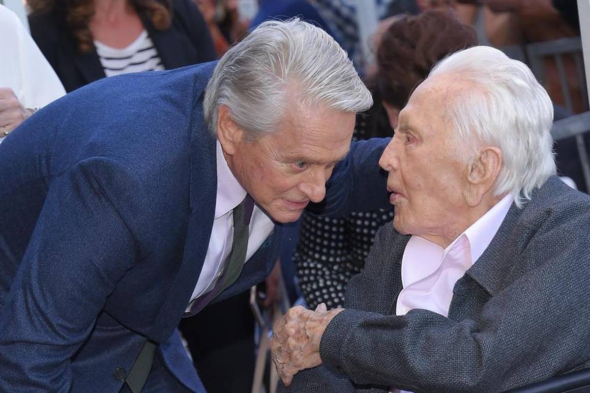 Michael Douglas otvorio dušu o pokojnom ocu Kirku: 'Za mene i moju braću on je bio samo tata'