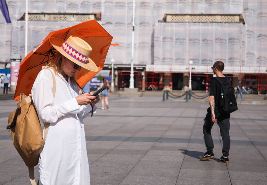 Zagreb: Velike vrućine ispraznile su ulice u glavnom gradu