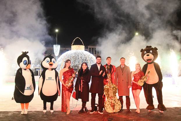 Varaždin: Svečano otvorenje Ice Wonderland ledenog parka