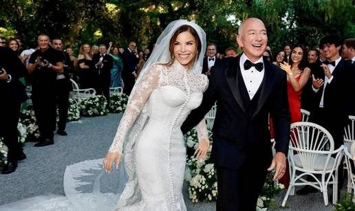 FOTO Raskoš i kič: Evo tko je na vjenčanju Lauren i Jeffa Bezosa imao haljinu od 10.000 dolara