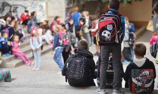 Nagrada za najbolji udžbenik u Europi je sjajna vijest, samo da na kraju ne bude za stari papir