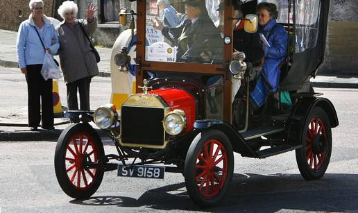 Legendarni Fordov Model T proslavio 100-ti rođendan