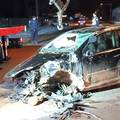 FOTO Mladić (18) sletio s ceste i uništio auto. Vozio s 2 promila alkohola, lakše je ozlijeđen