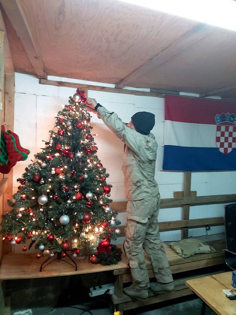 Božićna čestitka hrvatskih vojnika iz Afganistana