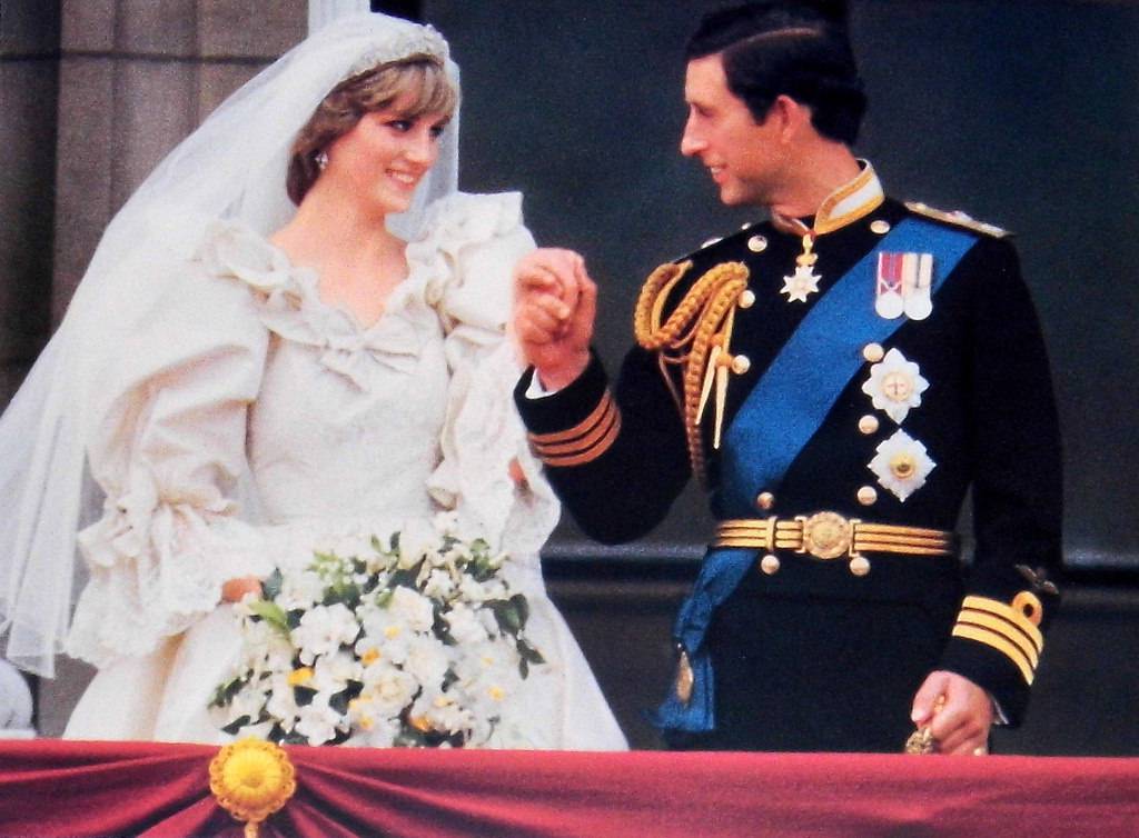 Prije 42 godine Charles i Diana rekli su sudbonosno 'da': Već tada se pričalo da je nevjeran