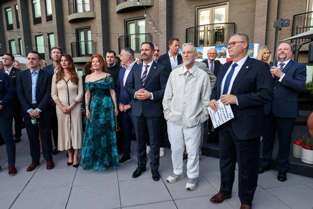 Alexandria: John  Malkovich iznenadio Vatrene u hotelu Aka