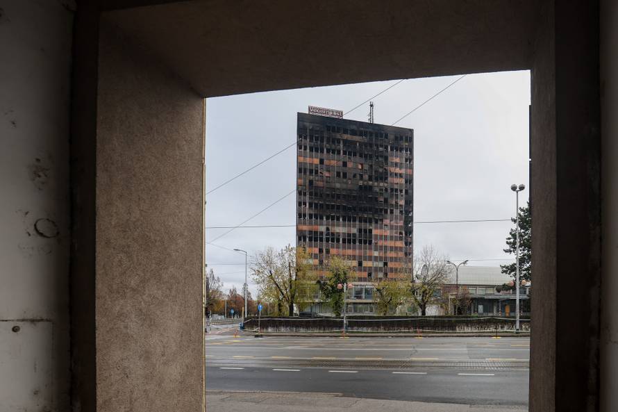 Zagreb: Započeo je očevid nebodera Vjesnik