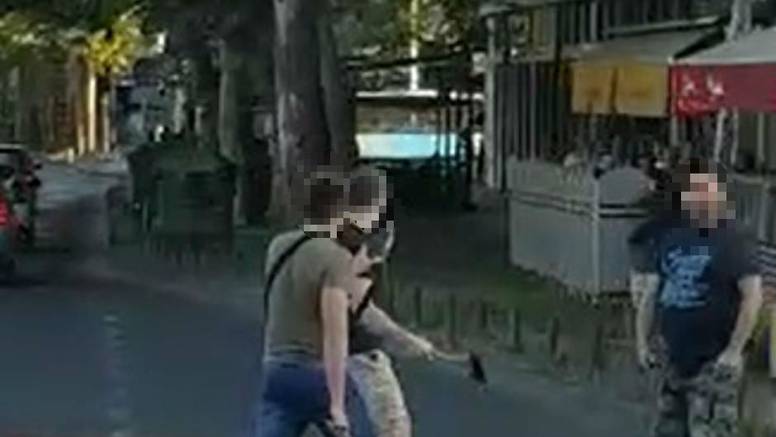 Ekskluzivni video s Maksimira: Tukli se sjekirama usred dana