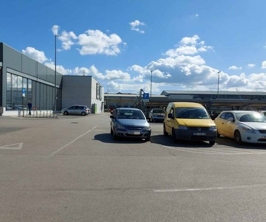 Kad Hrvati parkiraju! Pobjednik dana ima splitske tablice: 'Uzet mu auto i stavit ga na licitaciju!'