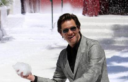 Jim Carrey (50) ljubi 24 godine mlađu vizažisticu Cathrionu 